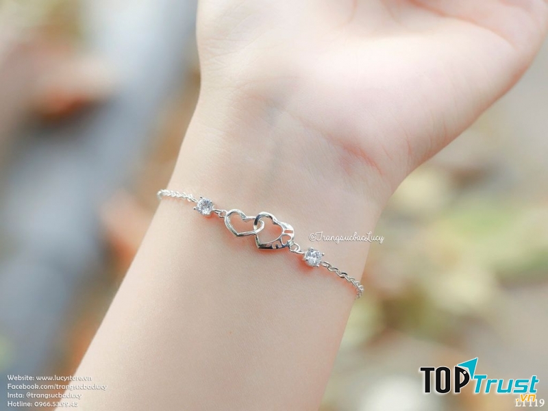 Lắc tay trái tim đôi đá trắng