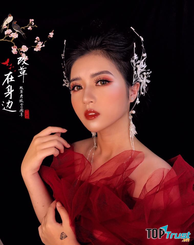 Độc makeup studio