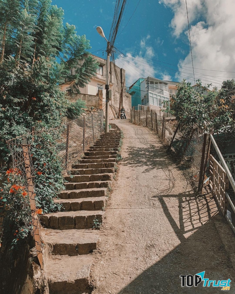 Hình ảnh đơn sơ như mới từ tranh sơn dầu mà ra vậy