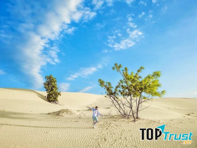 Đồi cát Nam Cương