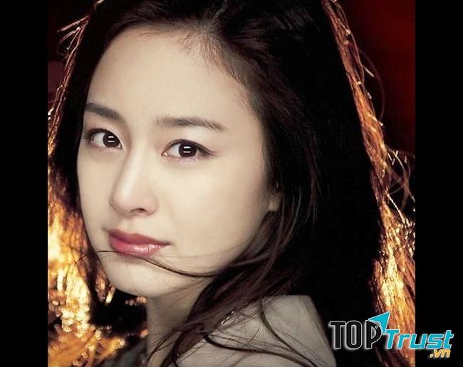 Đôi mắt là cửa sổ tâm hồn