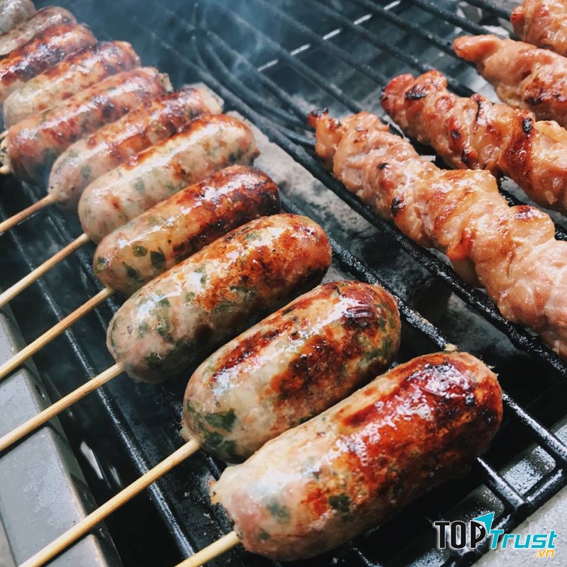 Dồi sụn nướng Hà Nguyệt