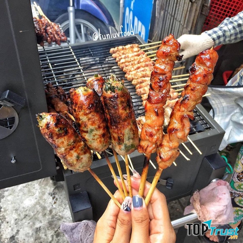 Dồi sụn nướng Hà Nguyệt