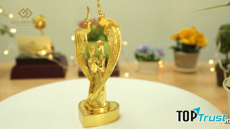 Đôi Uyên ương hay đôi chim uyên mạ vàng