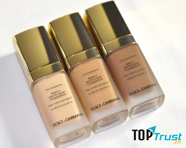 Dolce & Gabbana The Foundation Perfect Matte Liquid Foundation SPF 20