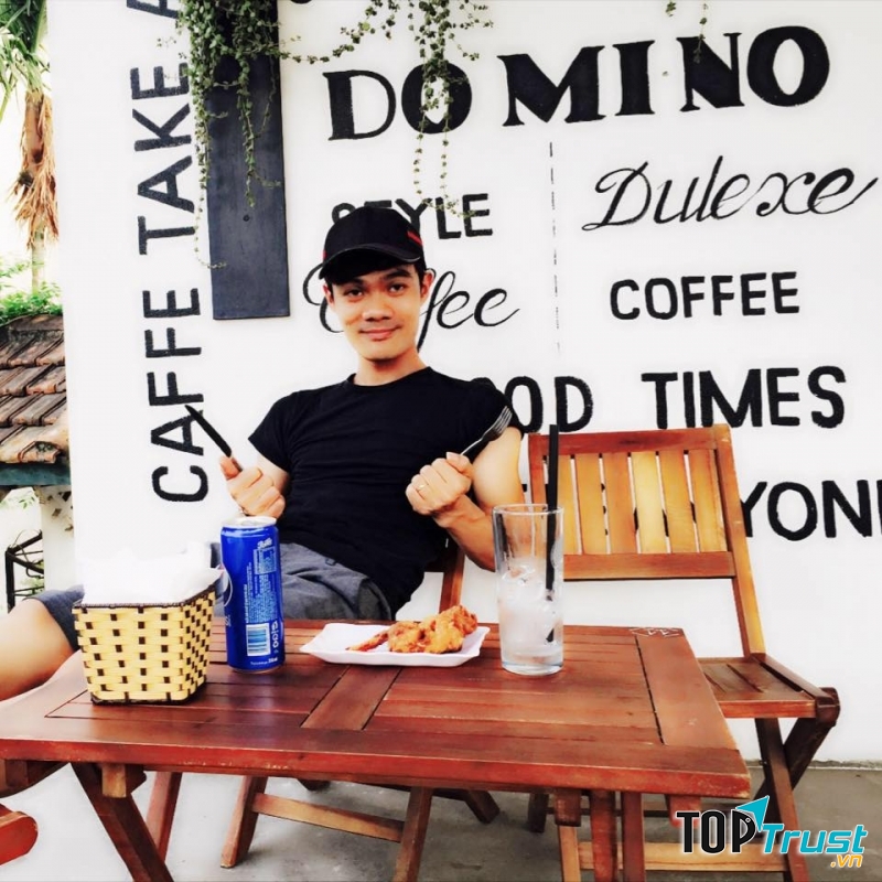 Domino Coffe