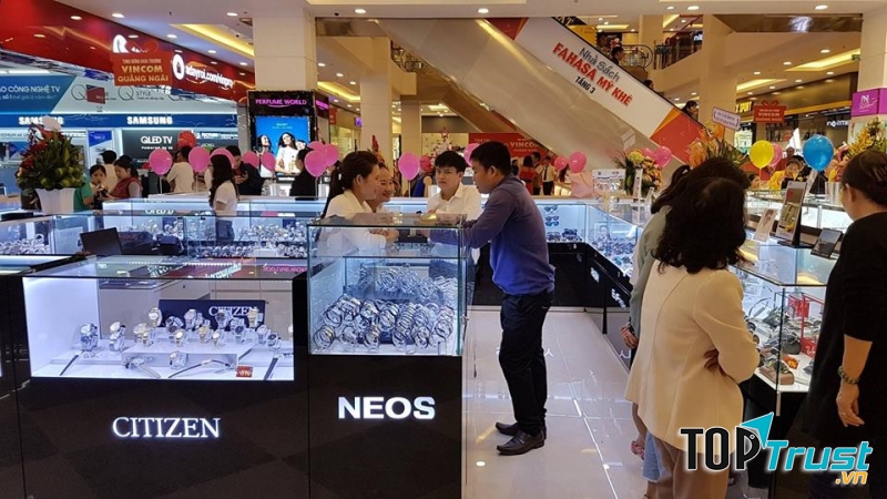 Đồng hồ mắt kính Dkwatch Vincom Quảng Ngãi