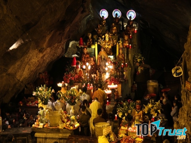 Động Hương tích