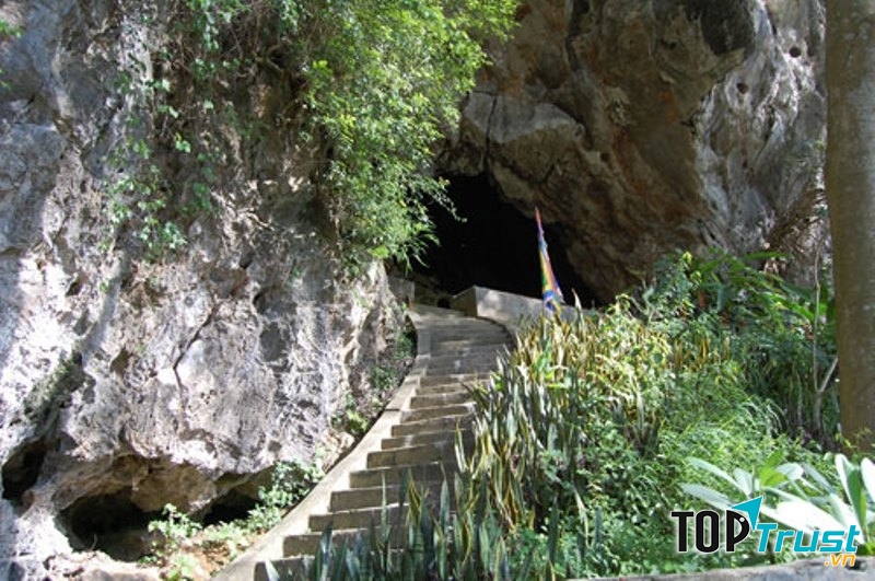Động Hương Tích
