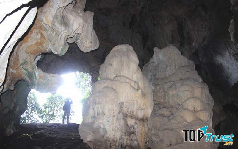 Hang động Pê Răng Ky