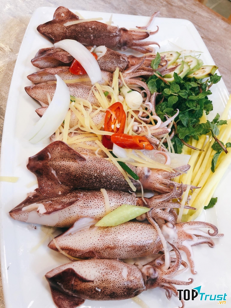 Đông Phương Quán