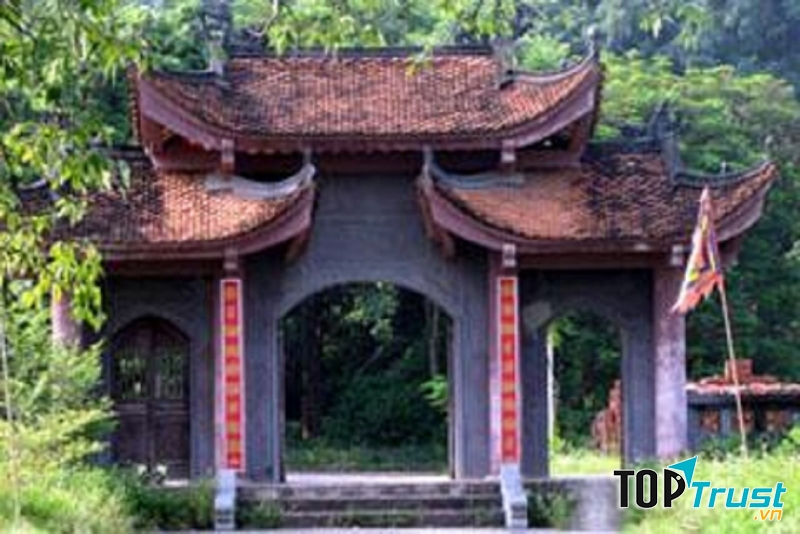 Cổng vào đông Thiên Tôn