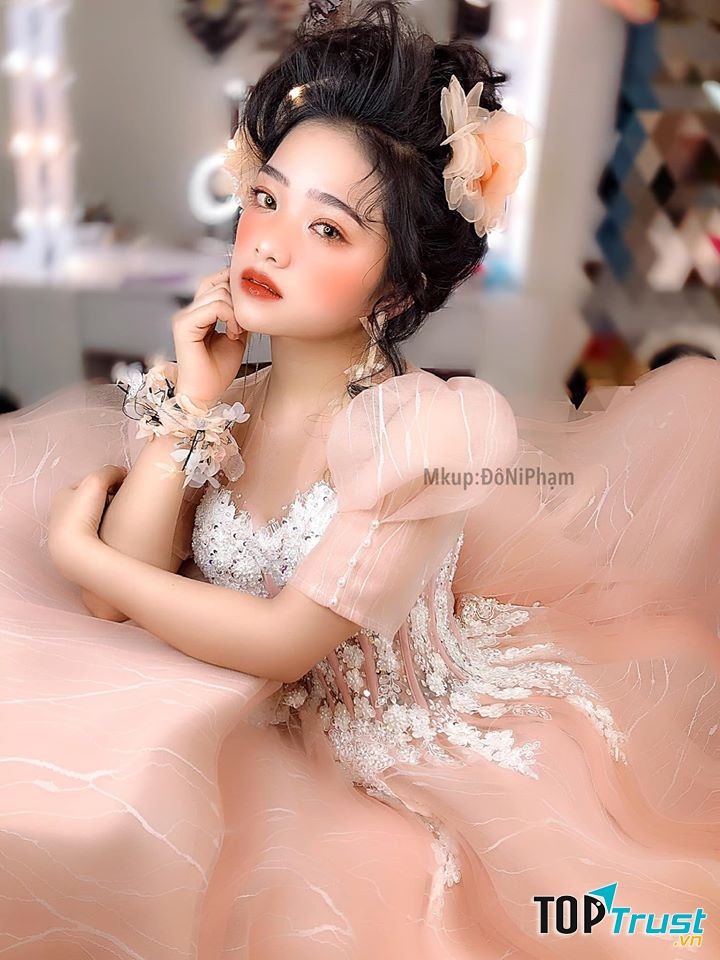 ĐôNi Phạm makeup