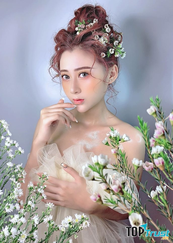 ĐôNi Phạm makeup