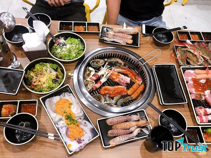 Donzella BBQ & Hotpot - Kim Mã