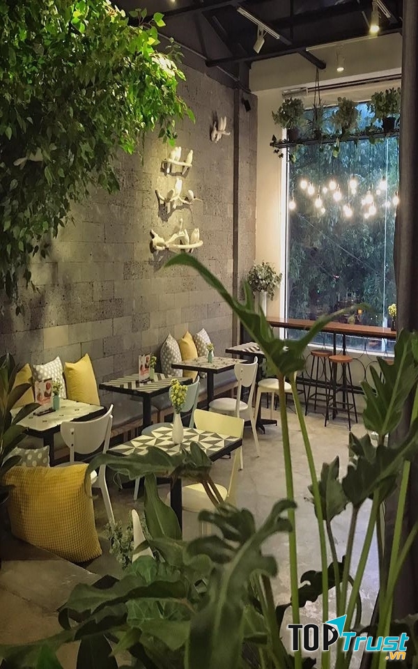 Một góc tại Dot Cafe