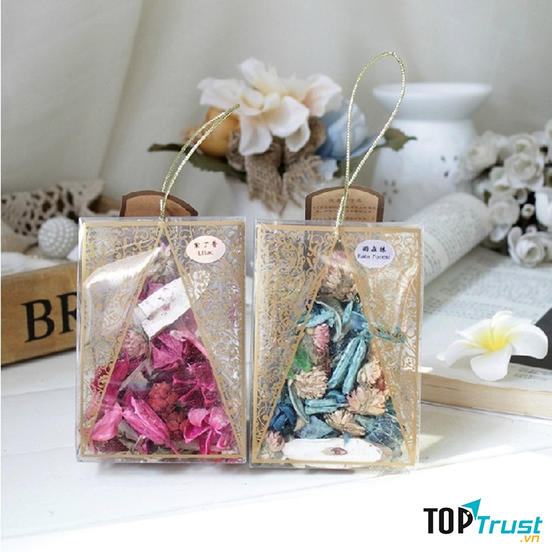 Một số loại hoa khô để thơm phòng.