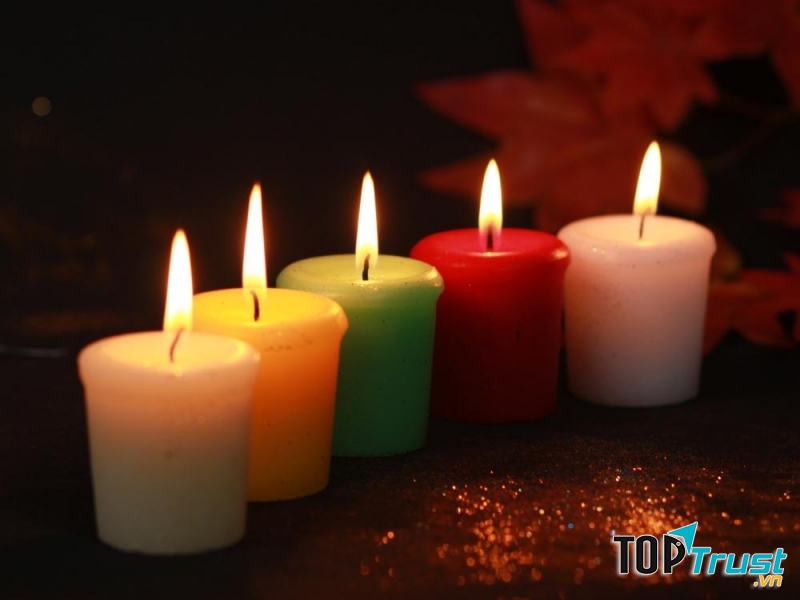Đốt những cây nến