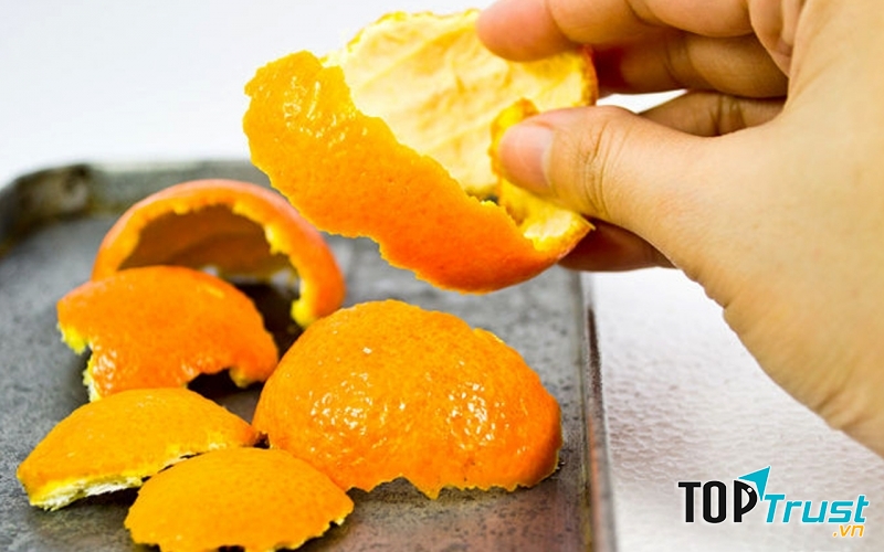 Đốt vỏ Quýt để đuổi muỗi