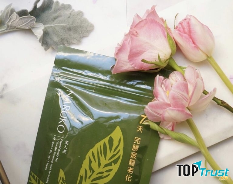 NARUKO ORIENTAL BEAUTY TEA 7 DAYS SKIN PERFECTING YOUTH REVITALIZING MASK (Ảnh: Hồng Hải)