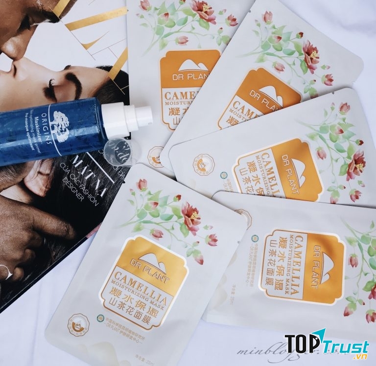 DR. PLANT CAMELLIA MOISTURIZING MASK (Ảnh: Hồng Hải)
