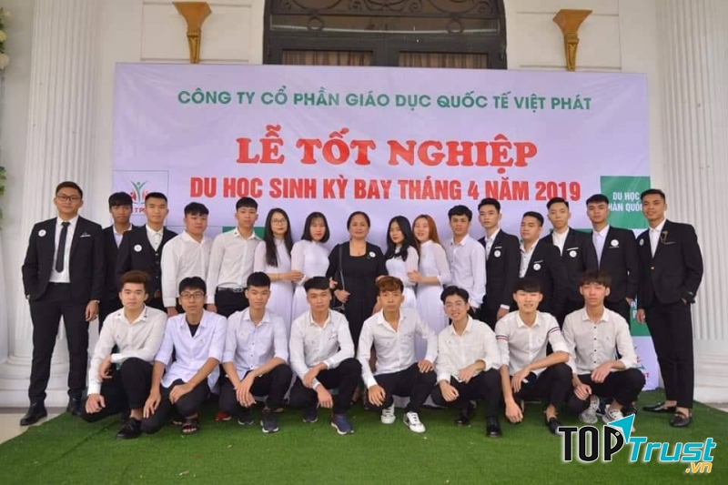 Du Học Việt Phát