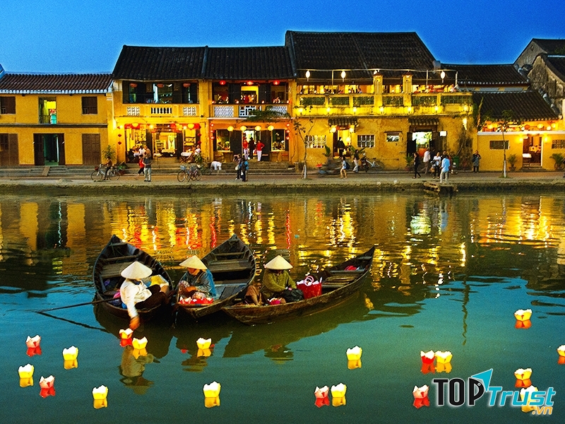 Hội An về đêm là đêm hẹn hò lãng mạn nhất