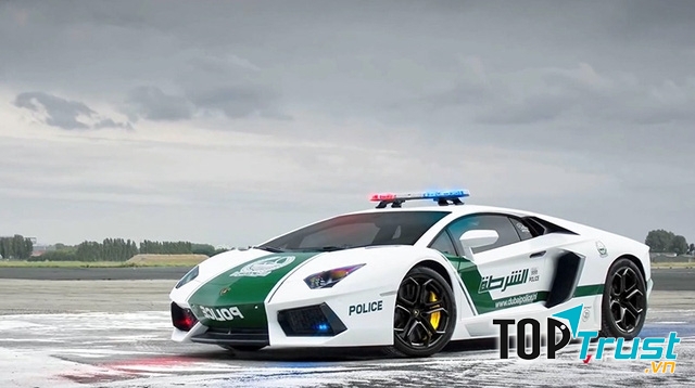 Xe có thể tăng tốc lên đến 350km/h