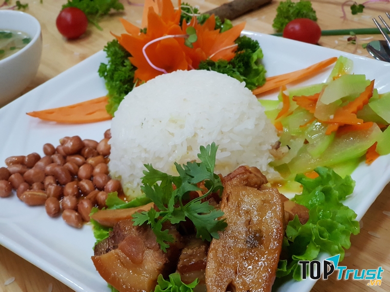 Đức Hương - Cơm Bình Dân