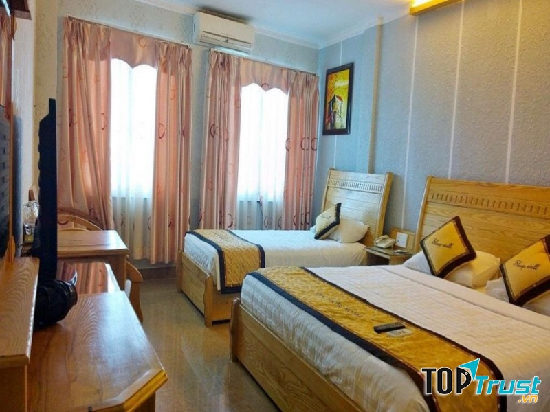 Đức Vượng Hotel