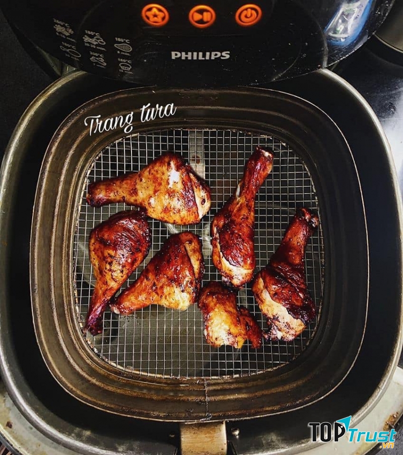 Đùi gà nướng mật ong