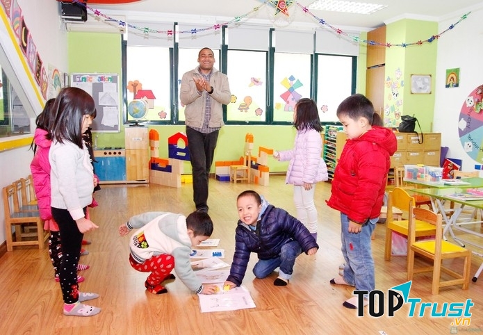 Không chỉ hướng dẫn cho các em những kỹ năng ngoại ngữ cần thiết mà Dula còn mong muốn mang đến những kỹ năng sống cơ bản và cần thiết nhất cho mỗi người.