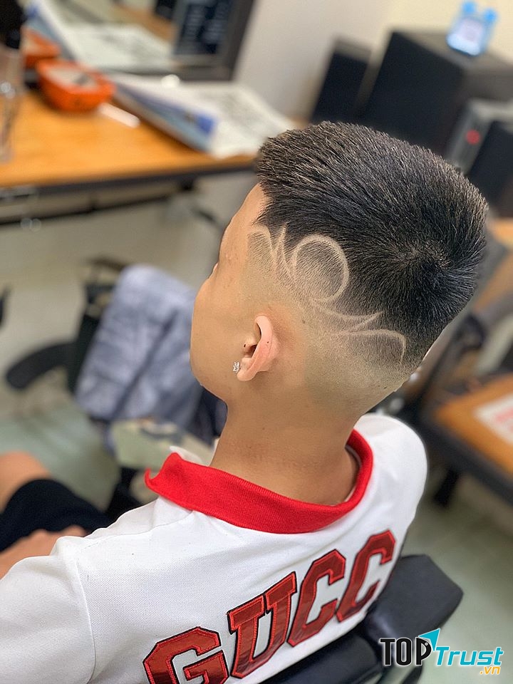 Dũng barber shop
