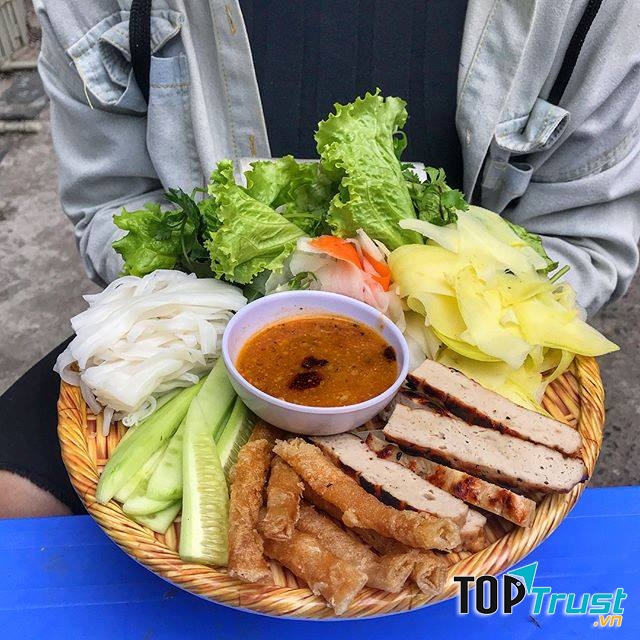 Dũng Béo - Nem Nướng Nha Trang, Lẩu & Ốc Nóng