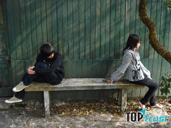 Đừng cố gắng trở thành bạn bè