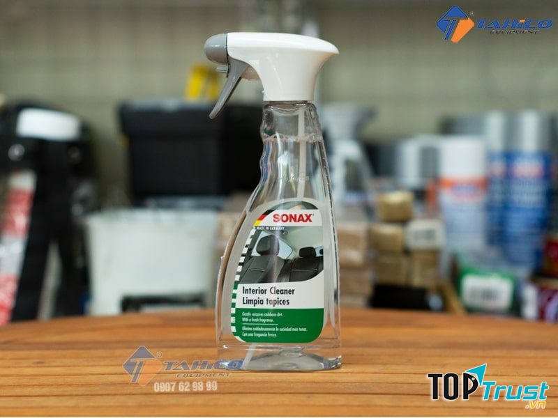 Dung dịch làm sạch nội thất xe Sonax Car Interior Cleaner