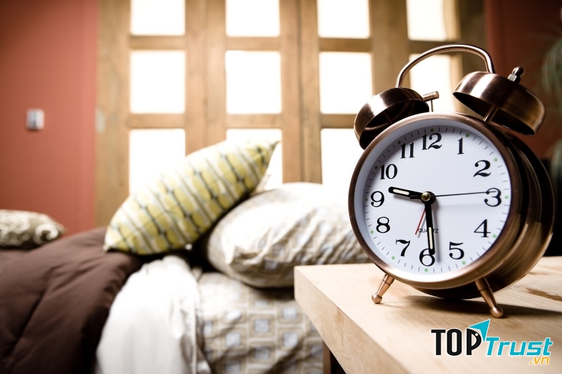 Đúng giờ trong các buổi hẹn.