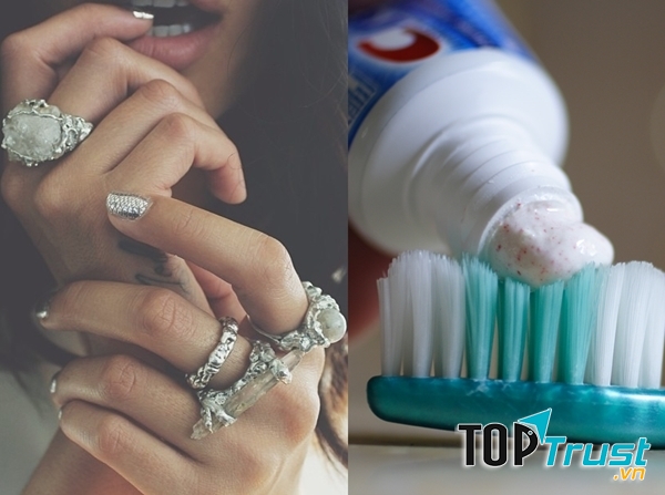 Dùng kem đánh răng