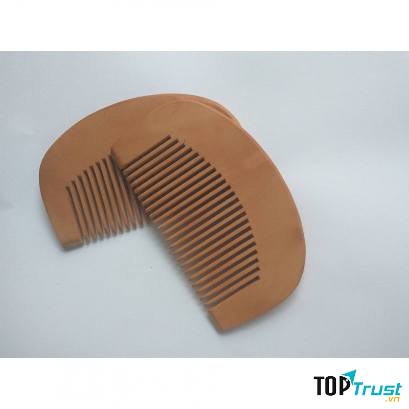 Mẹo gọi sữa về bằng lược gỗ