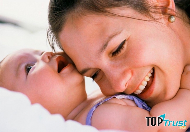 Đừng mềm lòng trước ánh mắt của bé