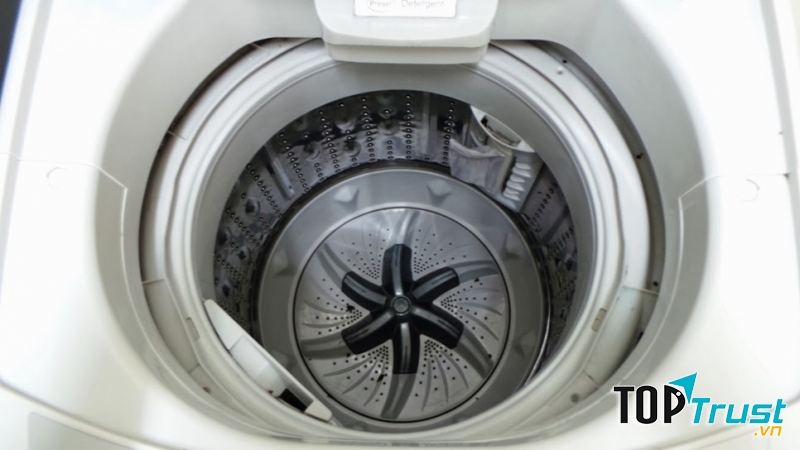 Máy giặt sau khi được vệ sinh
