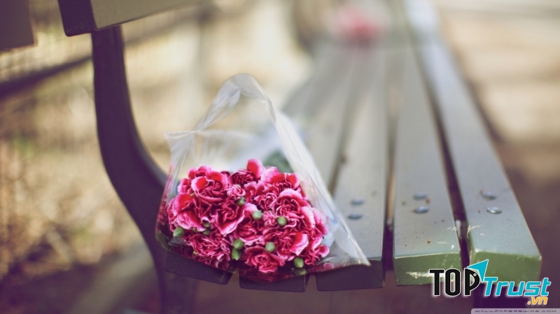 Tặng hoa là một việc làm tưởng như nhỏ nhặt nhưng vô cùng quan trọng