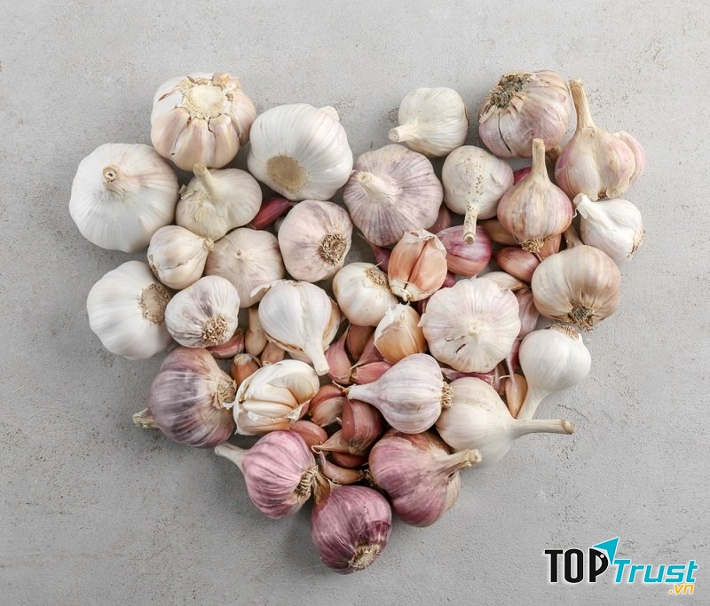 Tỏi có tác dụng chế ra thuốc trừ sâu