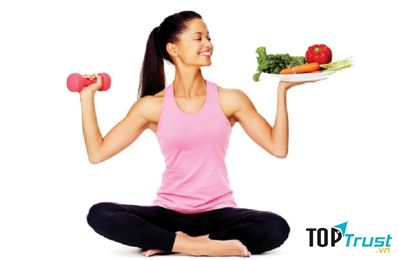 Trẻ được nếm nhiều mùi vị thức ăn thông quá sữa mẹ