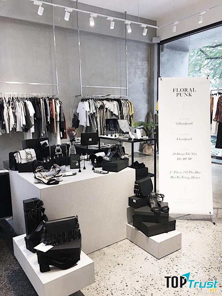 Floralpunk là một trong những shop đầu tiên chuyển đến đường Đặng Thị Nhụ