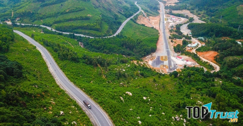 1 góc nhìn khác của đèo Cù Mông