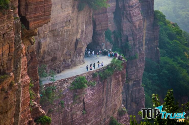 Đường hầm Guoliang – Trung Quốc đã có 5 người bị thiệt mạng trong quá trình đào hầm