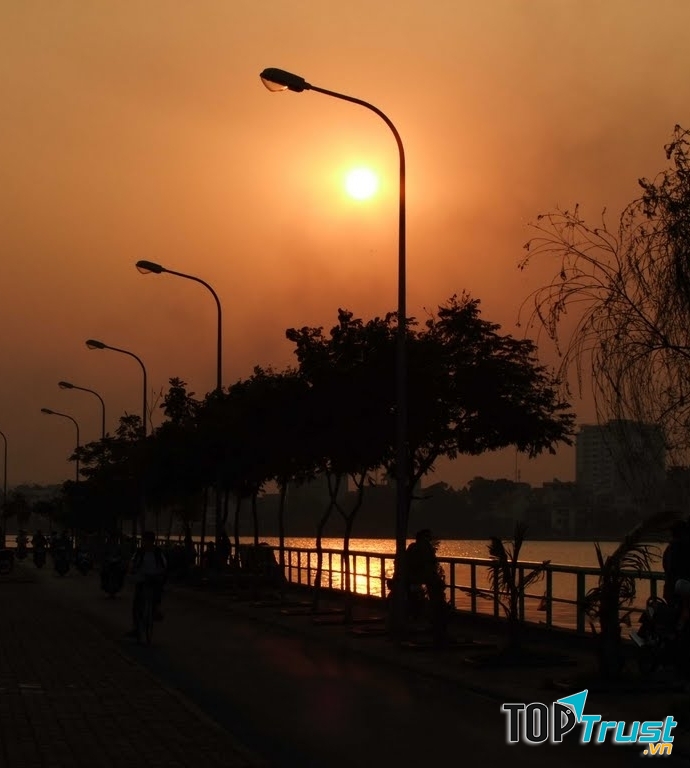 Bến Hàn Quốc - Nhật Bản