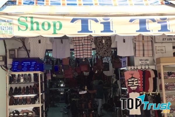 Đường Lưu Văn Lang