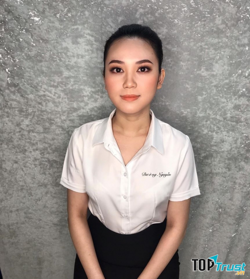 Đường Nguyễn Makeup